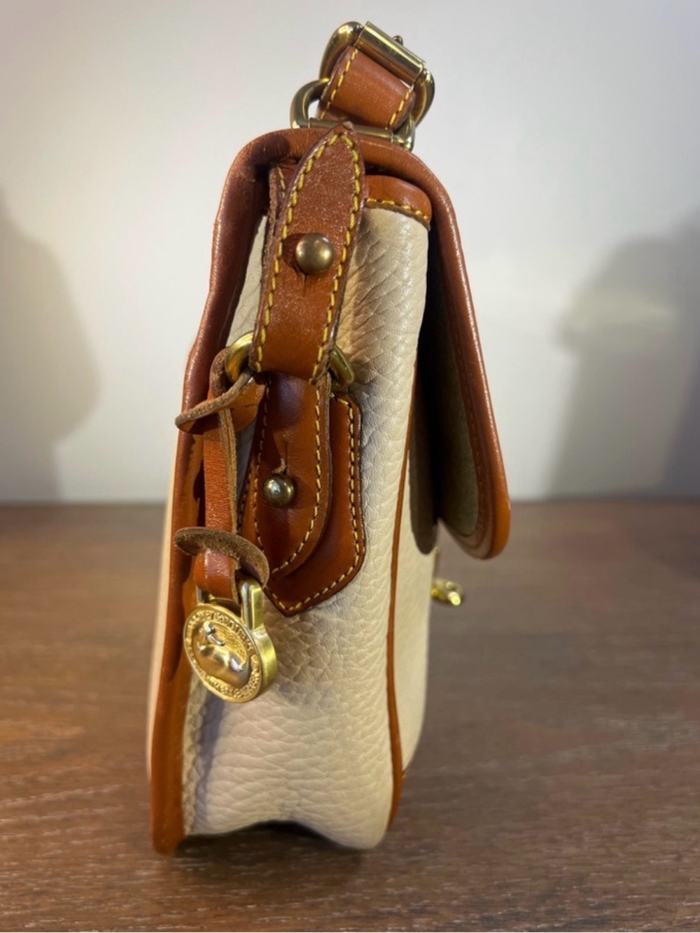 Vintage Dooney & Bourke AWL Square Carrier Crossbody Top Handle Bag USA British - Picture 4 of 16